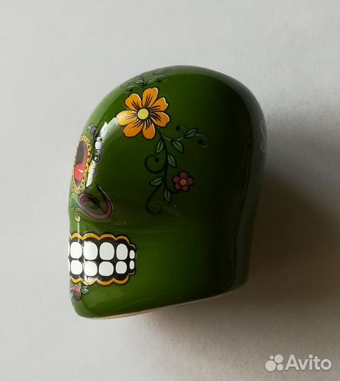 Солонка в форме черепа