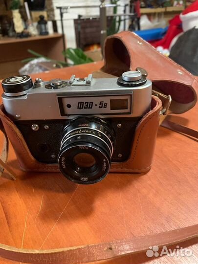 Пленочный фотоаппарат ретро