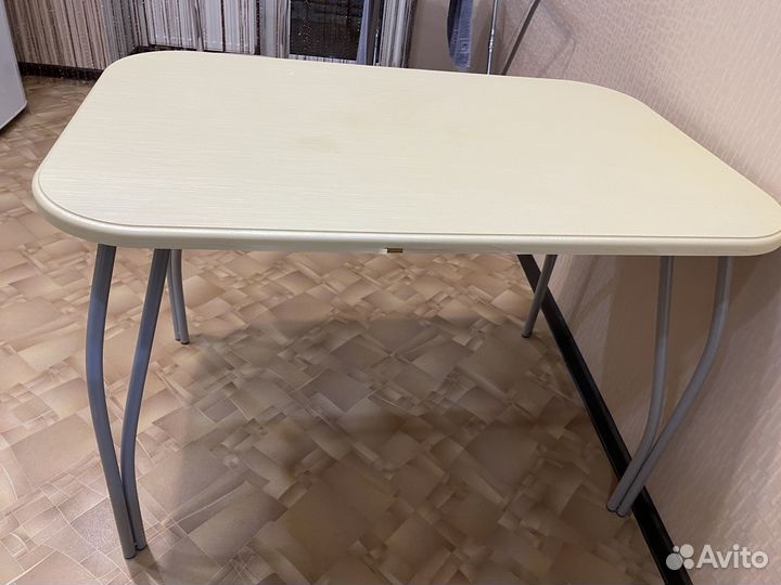 Кухонный стол бу