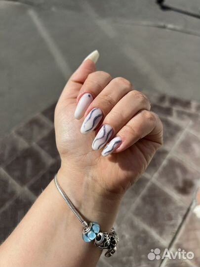 Маникюр педикюр