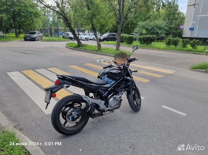 Мотоцикл Suzuki SFV 650 Gladius, 2013