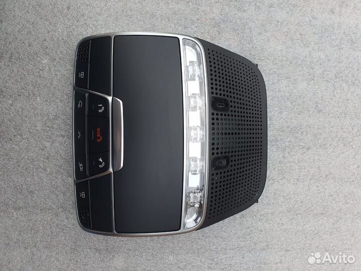 Плафон освещения салона с очечником W222 рест