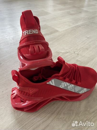 Кроссовки дыщащие