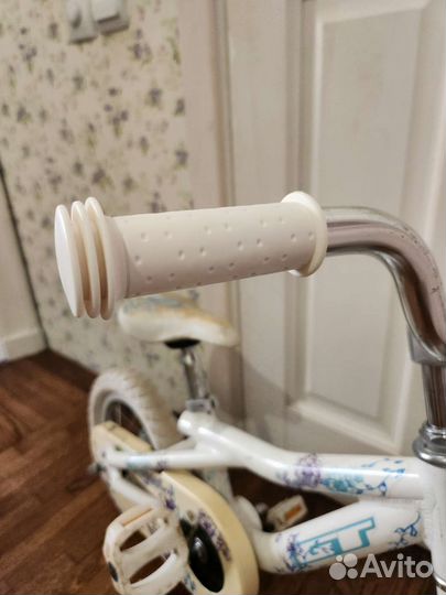 Велосипед для девочки 12 дюймов