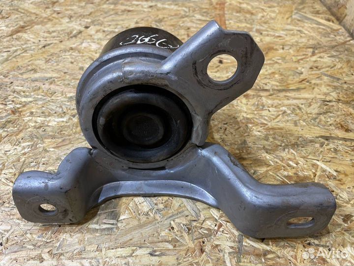 Подушка крепления двигателя правая Jaguar E-Pace