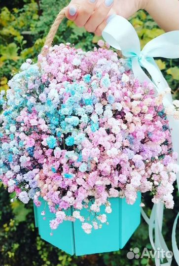 Букет гипсофилы в коробке