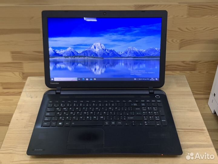 Тонкий Toshiba 15/4Гб/SSD 256Gb/Батарея 5ч
