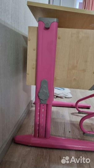 Школьный стол и стул