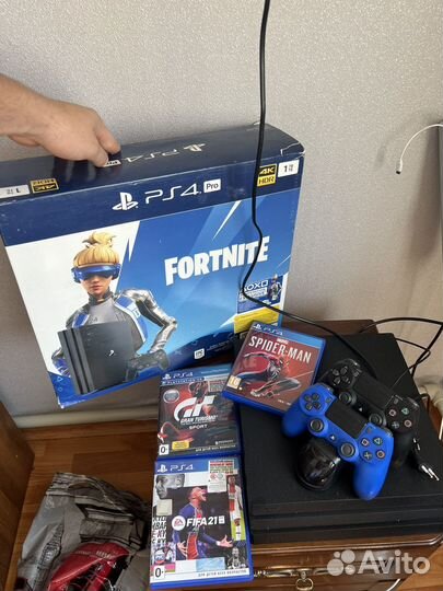 Sony PS4 pro 1tb