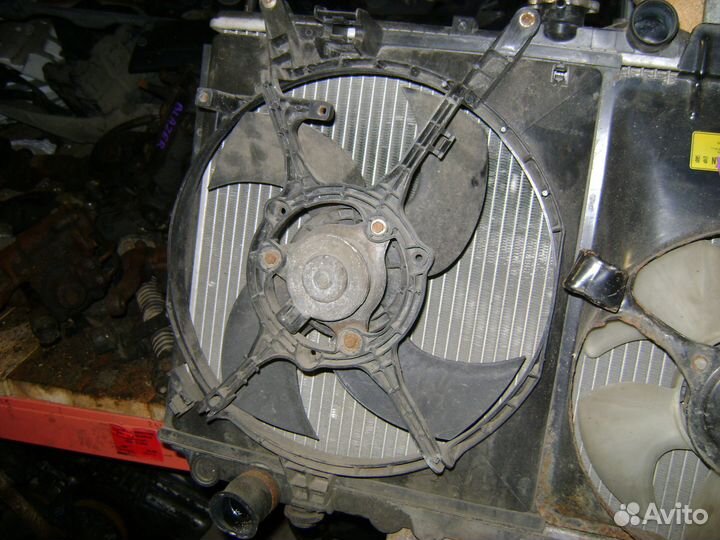 Электро вентилятор радиатора Mitsubishi Carisma