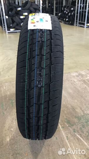 Roadmarch Snowrover 989 215/70 R15 R