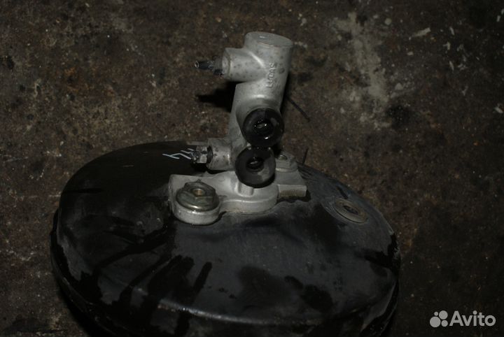 Главный тормозной цилиндр Audi A4 B5 8D