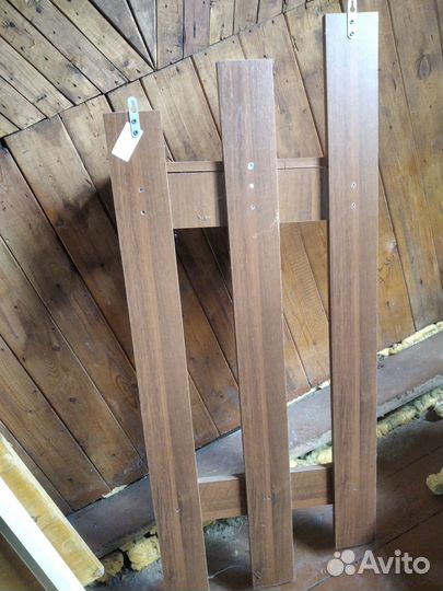 Вешалка навесная