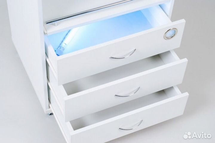 Педикюрная тележка с Уф-модулем