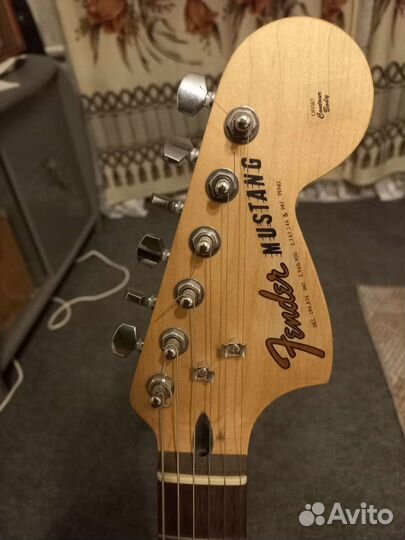 Электрогитара Squier Mustang (обмен)