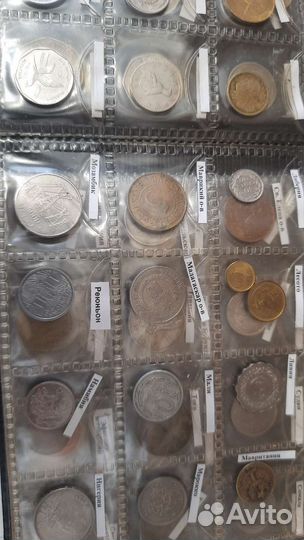 Монеты иностранные 4 альбома