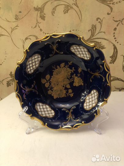 Блюдо фарфор