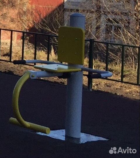 Новый спортивный уличный тренажёр 