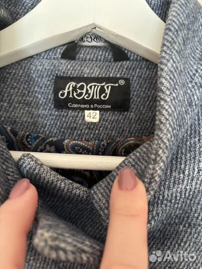 Пальто демисезонное 42 размер