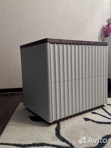 Тумба прикроватная новая