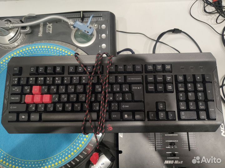 Игровая клавиатура bloody q100