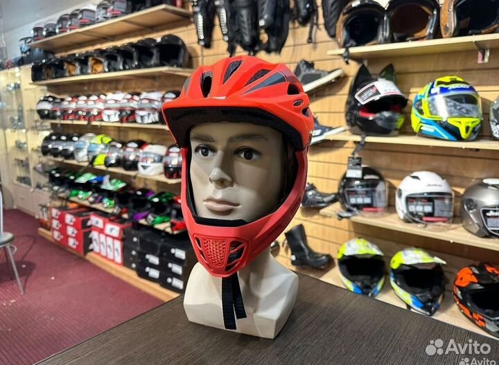 Кроссовый детский шлем защитный цветной на мото