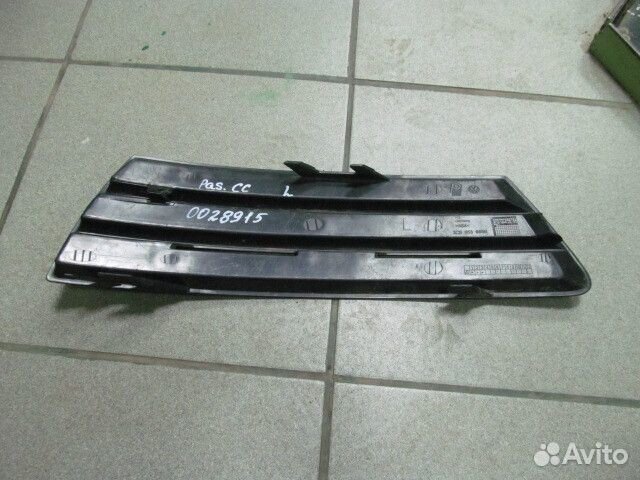 Решетка бампера Volkswagen Passat CC 2008