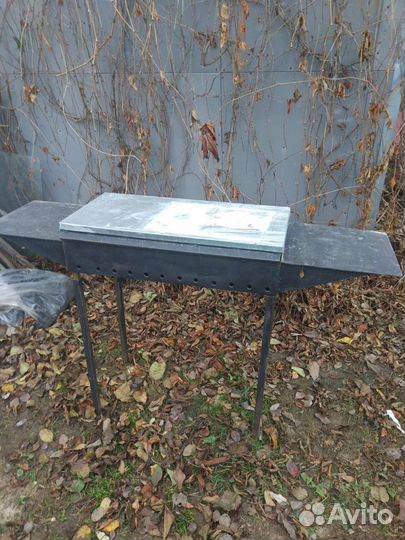 Мангал с крышей