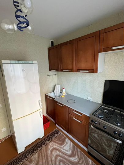 2-к. квартира, 55 м², 1/9 эт.