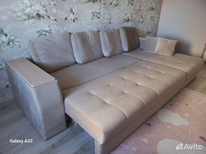 Диван угловой