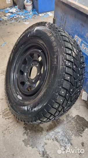 Dunlop Grandtrek Ice 02 245/70 R16
