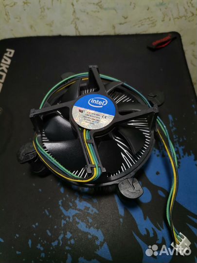 Кулер процеccорный intel