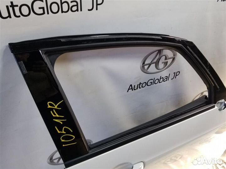 Дверь передняя правая Honda Fit