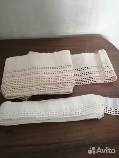 Кружево на батисте