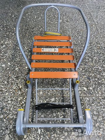 Санки на колесах со съемной ручкой