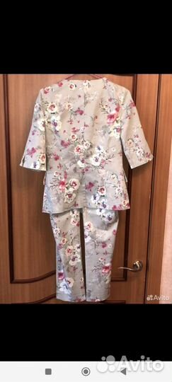 Брючный костюм женский 42 44 летний