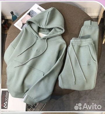 Спортивный костюм женский теплый