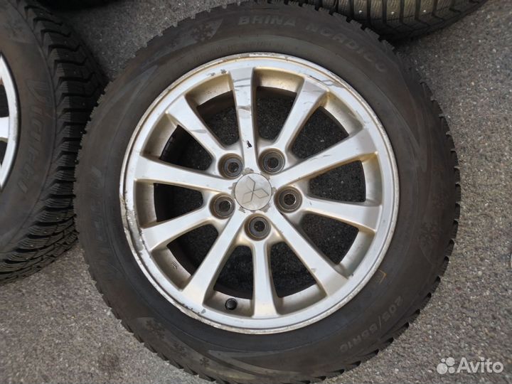 Комплект R16 Mitsubishi зимний