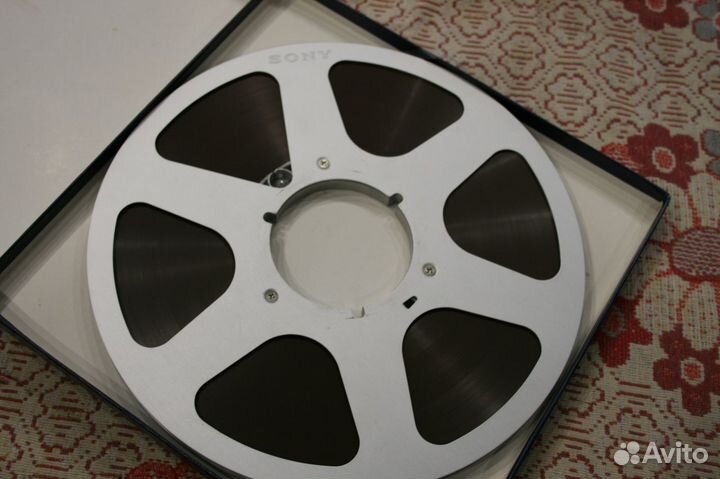 Коллекционная катушка sony c коробкой