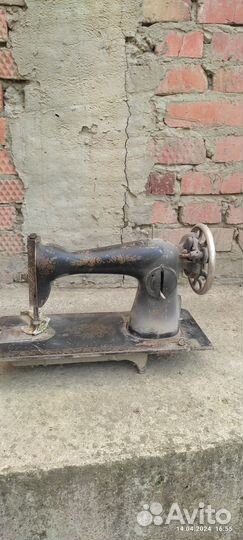 Швейная машинка