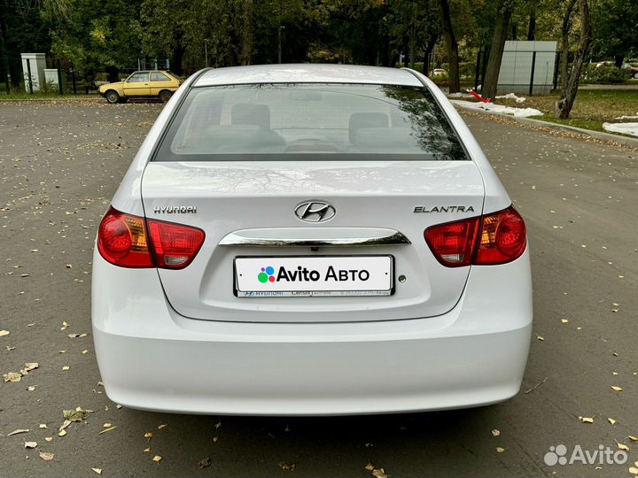 Hyundai Elantra 1.6 МТ, 2010, 241 800 км