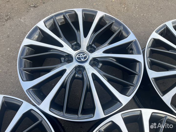 Оригинальные диски R18 от Toyota Camry