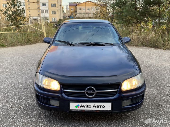 Opel Omega 2.0 МТ, 1995, 90 000 км