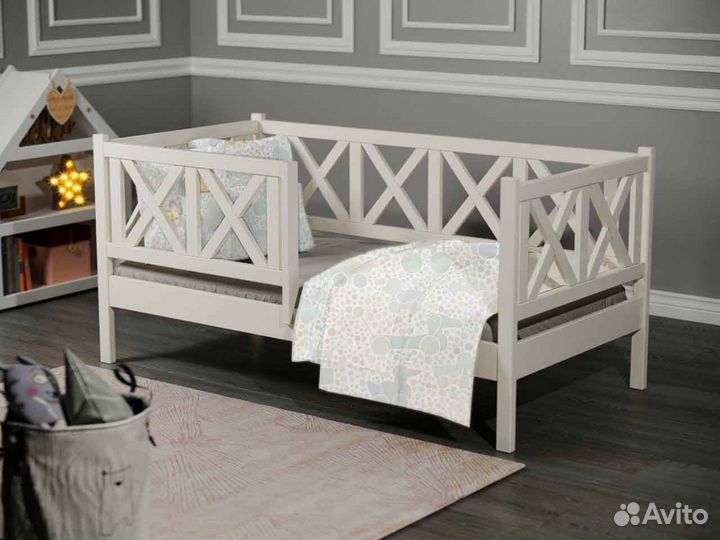 Кроватка софа от 2х лет высокий борт из массива