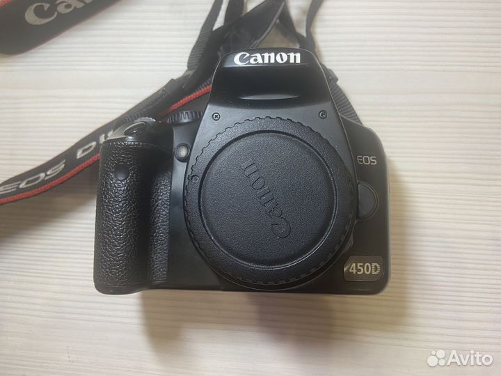 Зеркальный фотоаппарат Canon EOS 450D