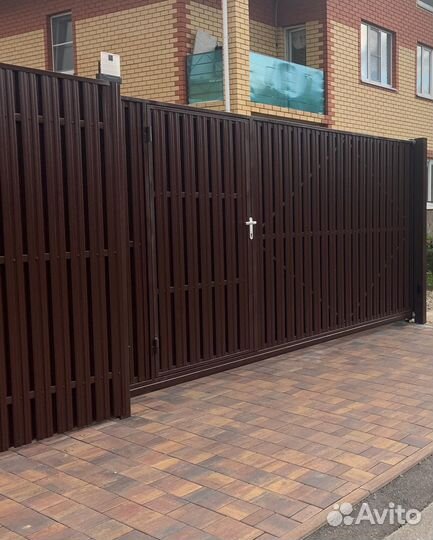 Забор из евроштакетника под ключ