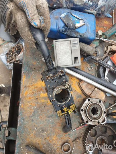 Переключатель подрулевой Audi 100 A6 C4 A4 b5