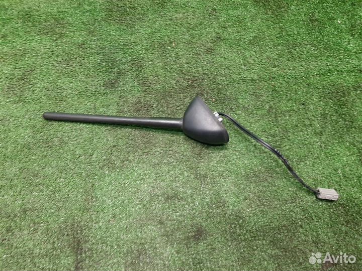 Антенна радио Suzuki Grand Vitara 2012