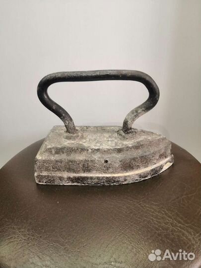 Утюг старинный