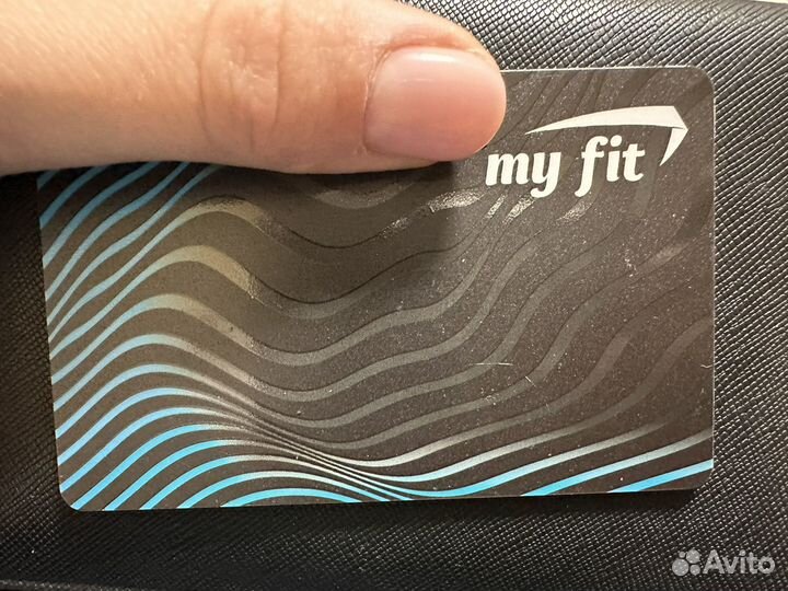 Абонемент в фитнес клуб с бассейном